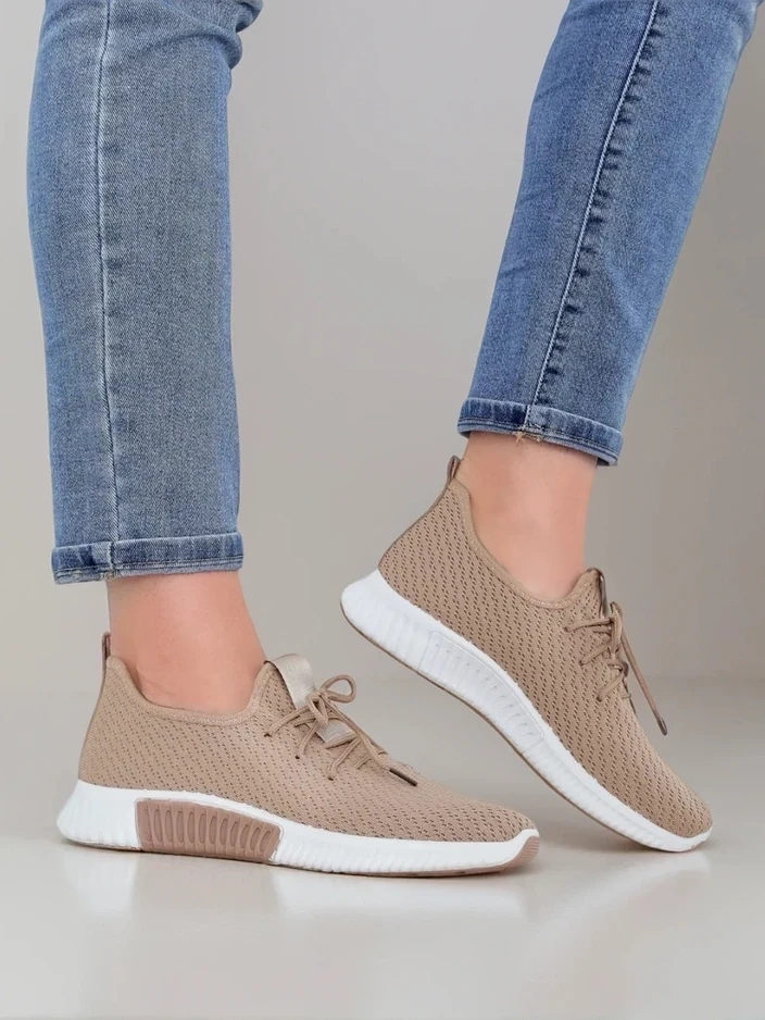 Resti Women's Fabric Sports Shoes Vobbu