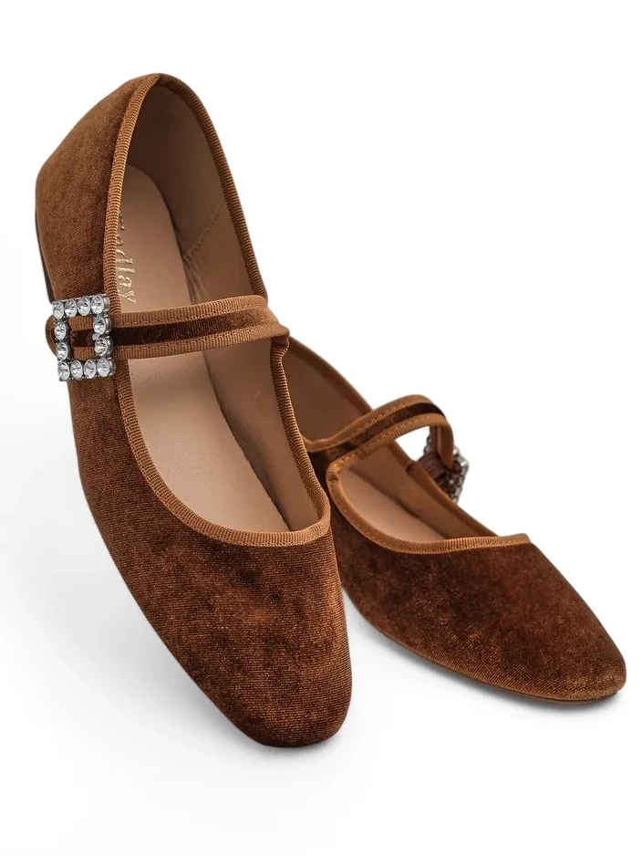 Resti Women&#039;s ballerinas a&#039; la velvet with a buckle and strap Enribes