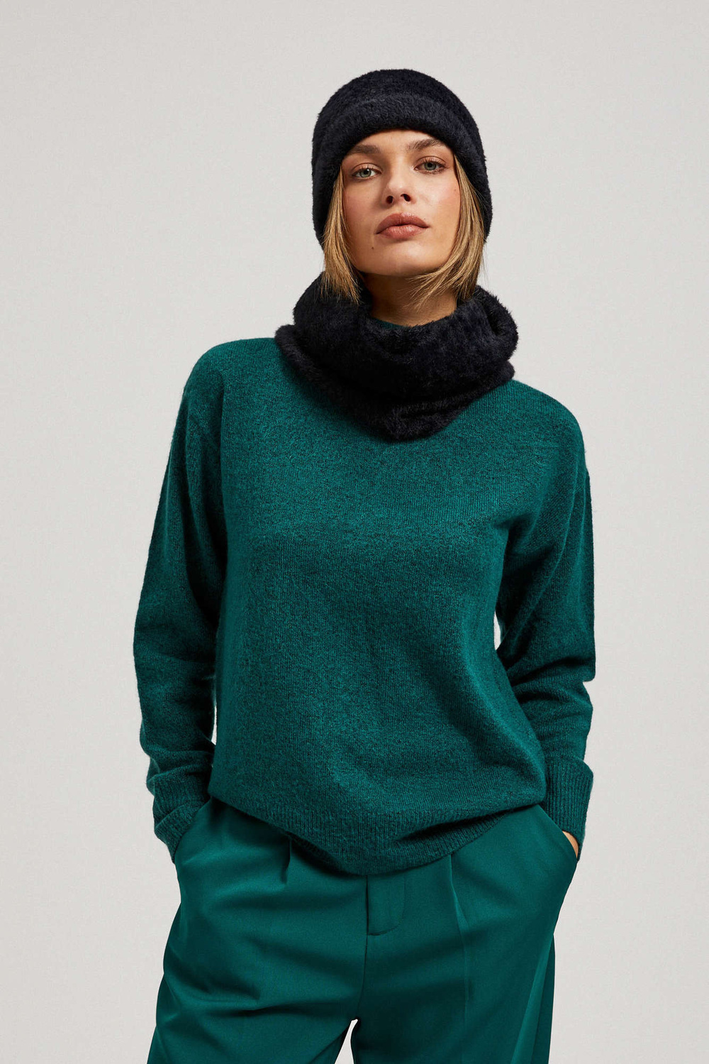 Marisse Smooth Black Chimney