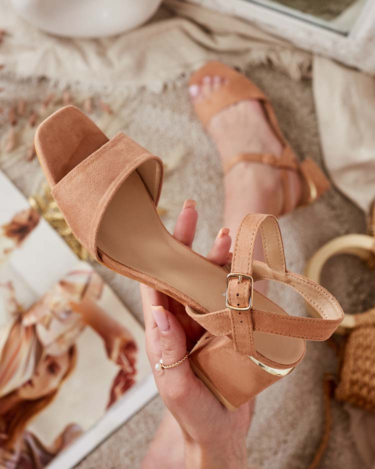 Resti Women&#039;s Post Sole Sandals