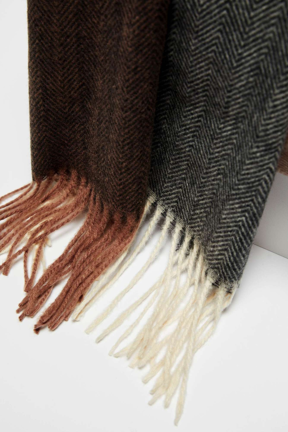 Marisse Scarf with geometric patterns