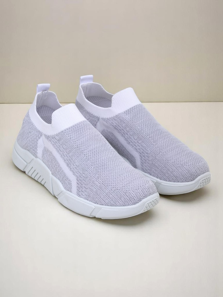 Resti Women's slip-on fabric sports shoes Vena