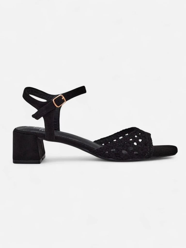 Resti Women's perforated sandals Azopi