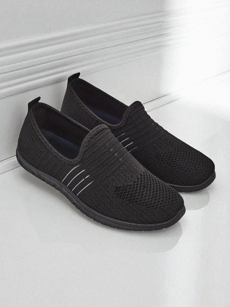 Resti Women&#039;s lightweight Alethea black fabric moccasins - stylish for summer and spring