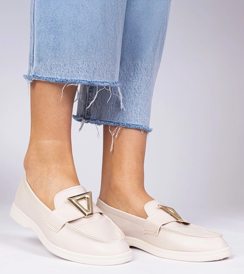 Gemre Mocasini de damă bej cu ornament elegant Viletta