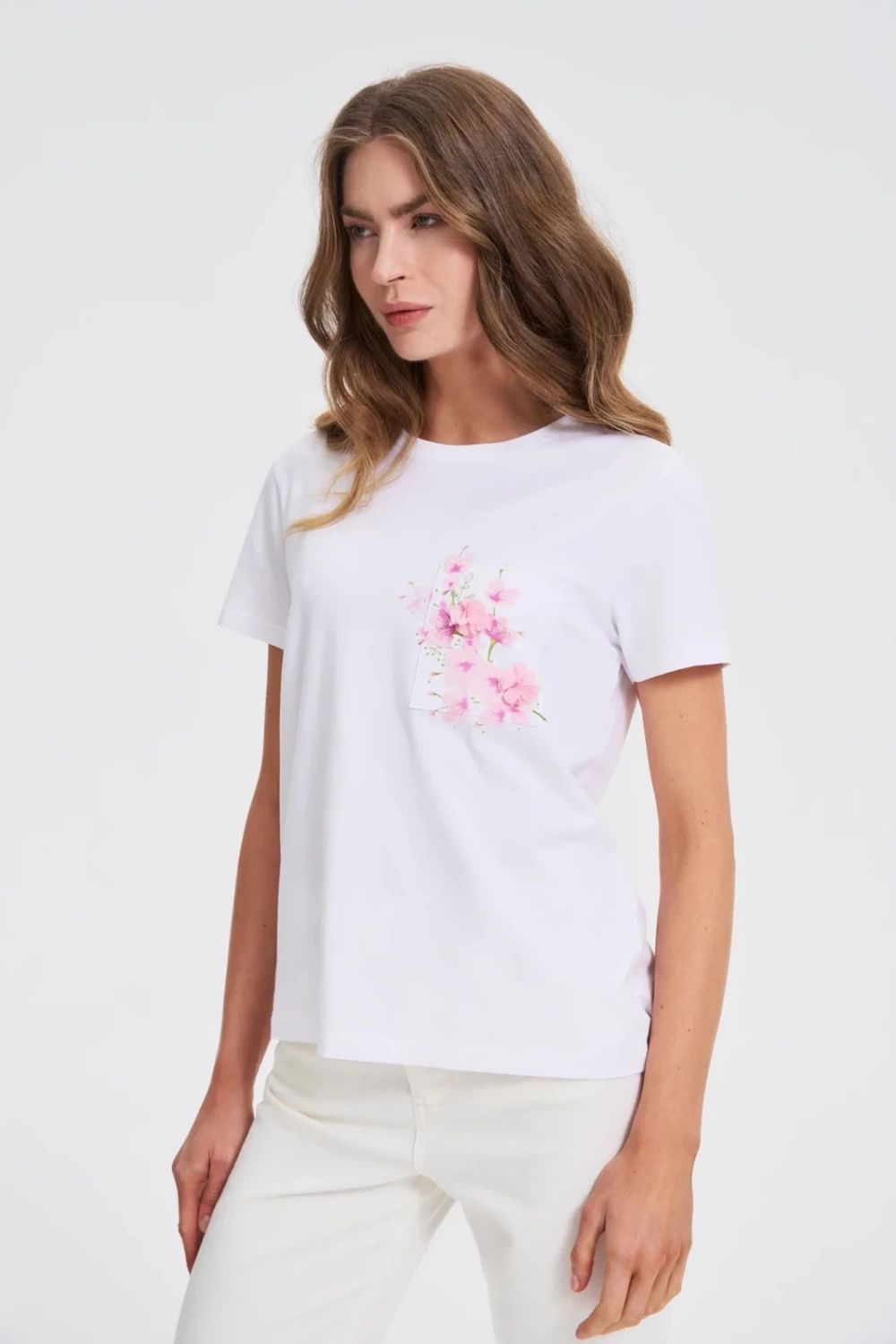 Marisse White T-Shirt With A Print On The Pocket
