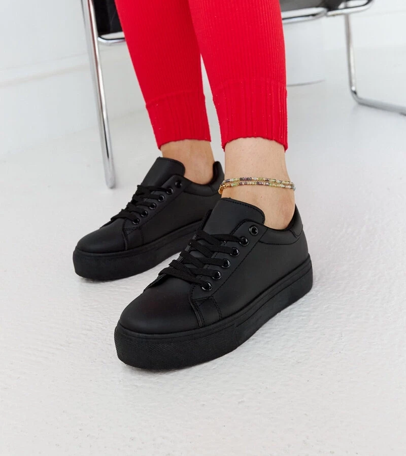 D/CEO White trainers Justar