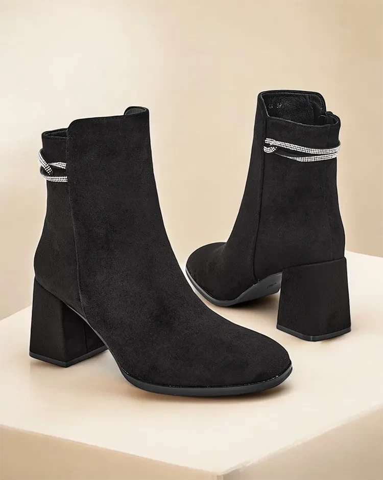 Resti Women&#039;s ankle boots on a post Losite