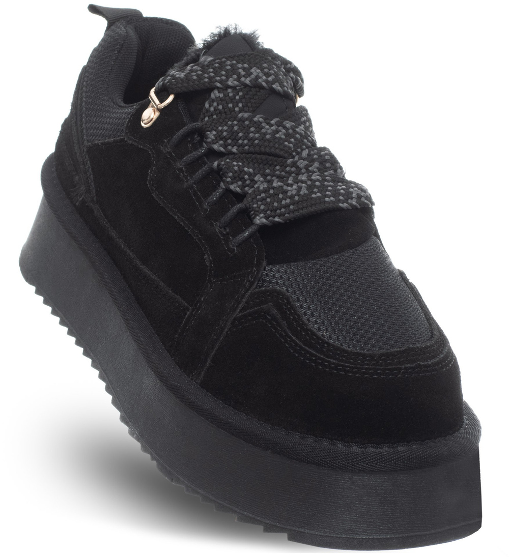 Черни ниски кецове с връзки SOLO SOPRANI