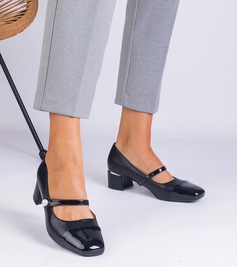 Gemre Pantofi negri cu toc gros și vârf lăcuit Ivanita