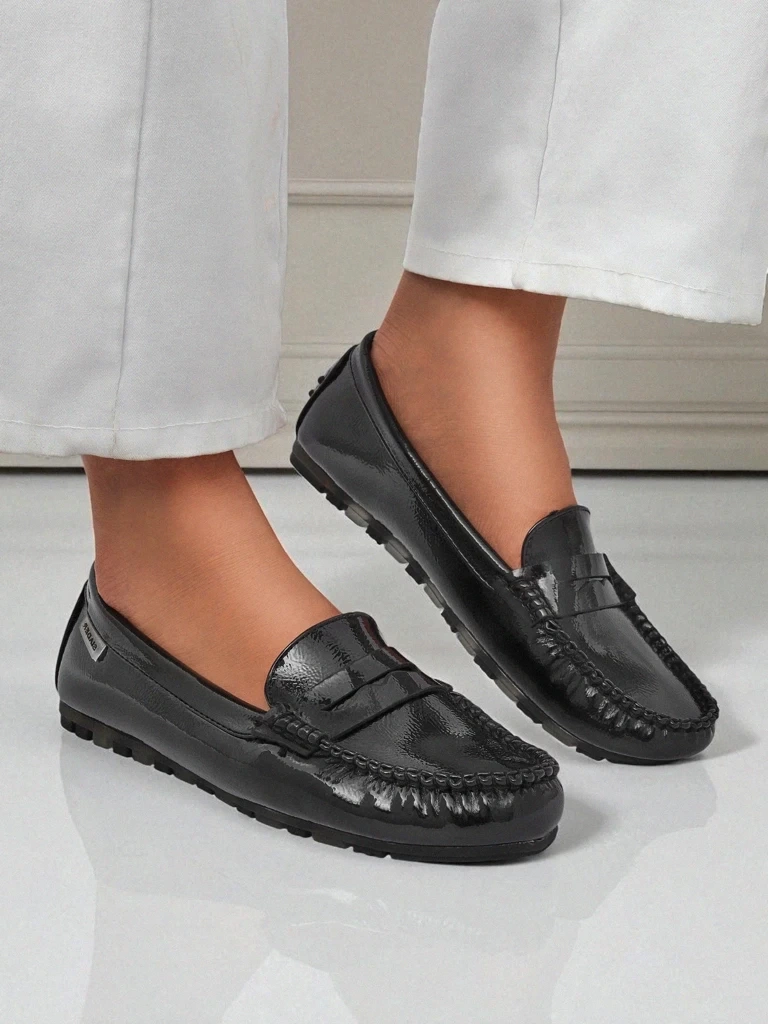 Resti Women&#039;s Cyra Nero Moccasins made of patent eco-leather, classic Italian style