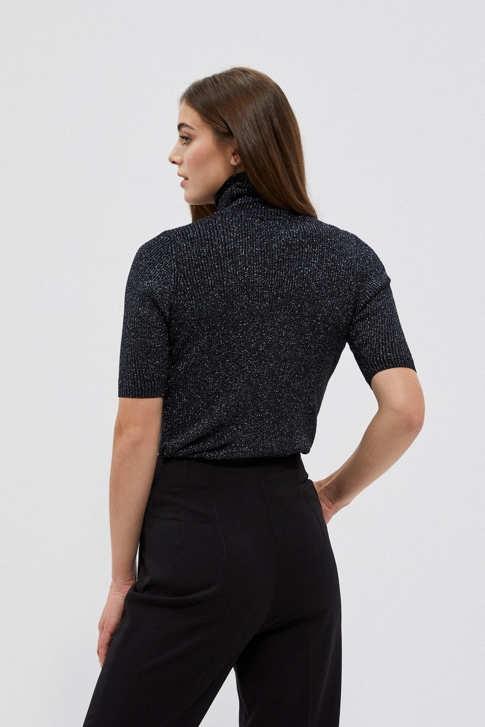 Turtleneck with metal thread