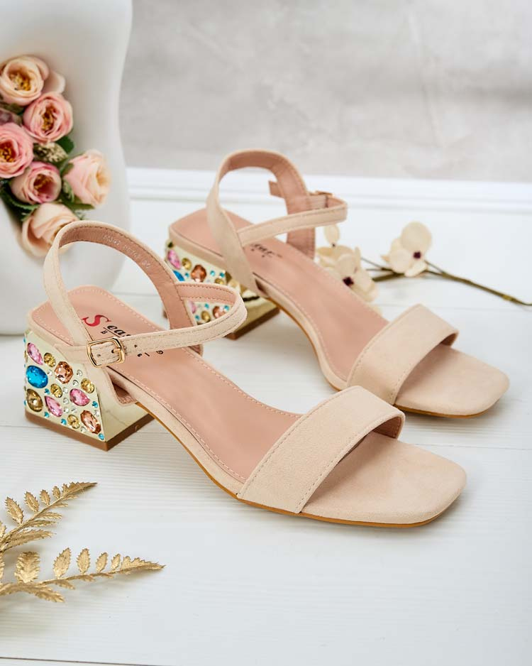 Resti Women's Sandals on a post with crystals Ohvare