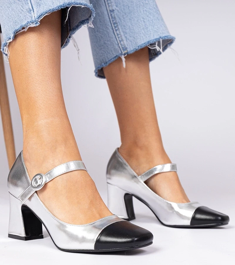 Gemre Pantofi damă argintii cu vârf negru Radora