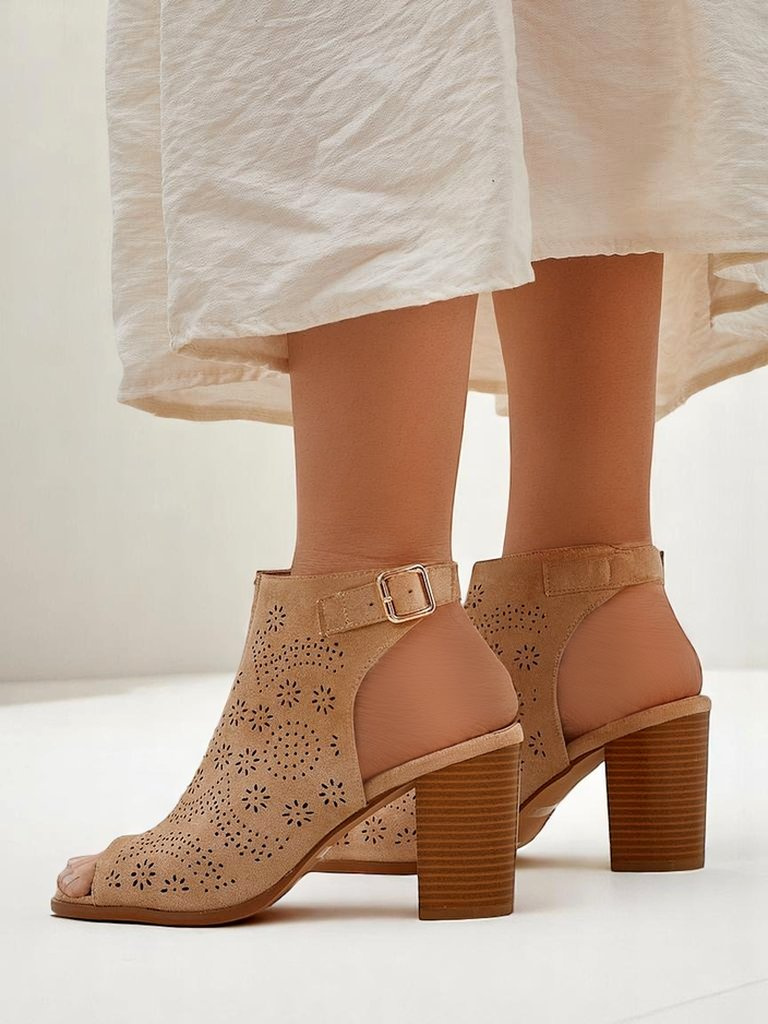 Resti Women’s cut-out block-heel sandals Abetle