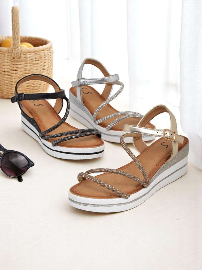 Resti Women’s wedge sandals with rhinestones Ballosa