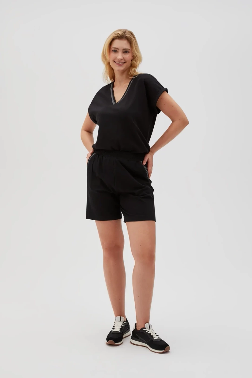 Marisse Women's Shorts L-Sh-4604 Black
