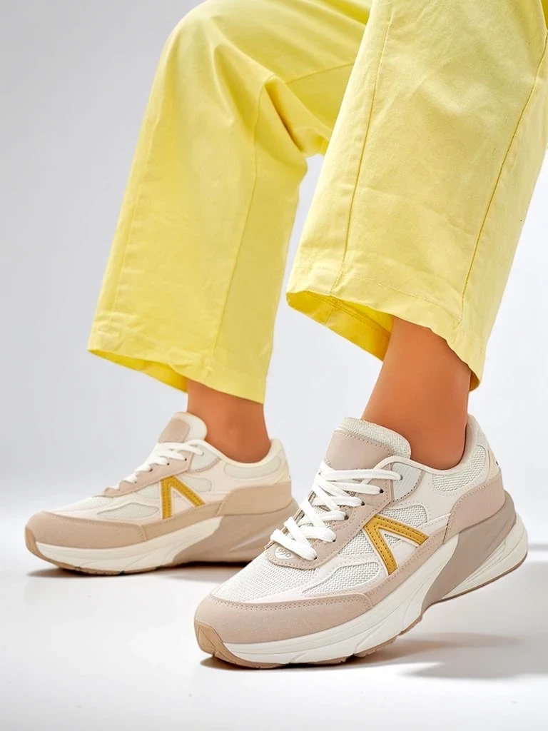 Resti Sports sneakers for women with thicker soles Moderax