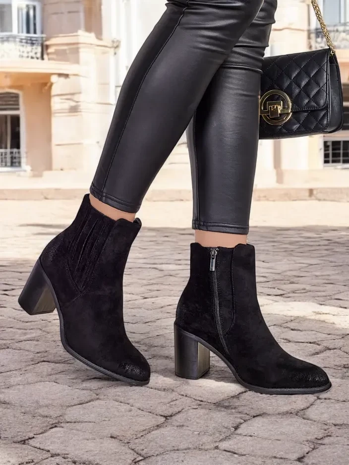 Resti Eco-suede women&#039;s ankle boots on a block heel Cesios