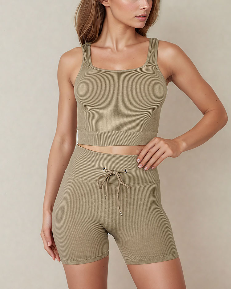 Resti Women's ribbed sports set