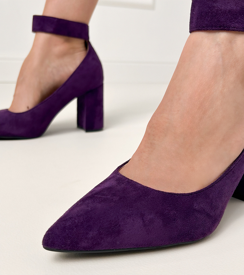 D/CEO Purple block heel pumps with buckle and rhinestones Vellus