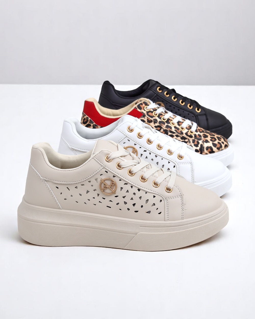Resti Women's perforated sports sneakers Leopess