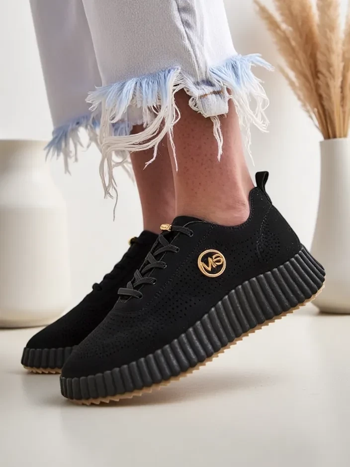 Resti Women's perforated sport sneakers Tobin
