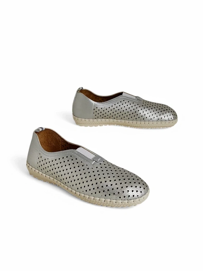 Resti Women's perforated loafers Gofielle