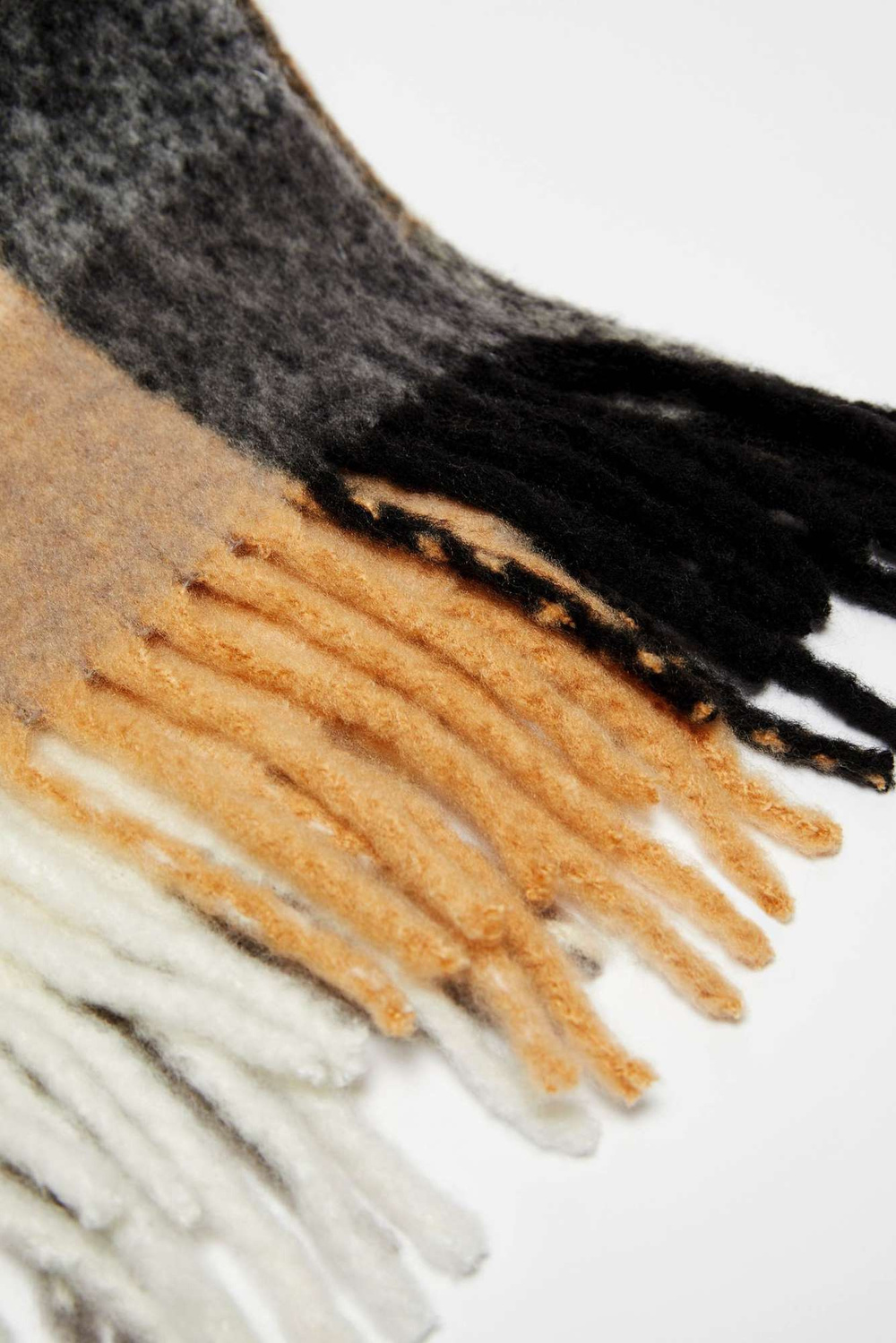 Marisse Warm checkered scarf