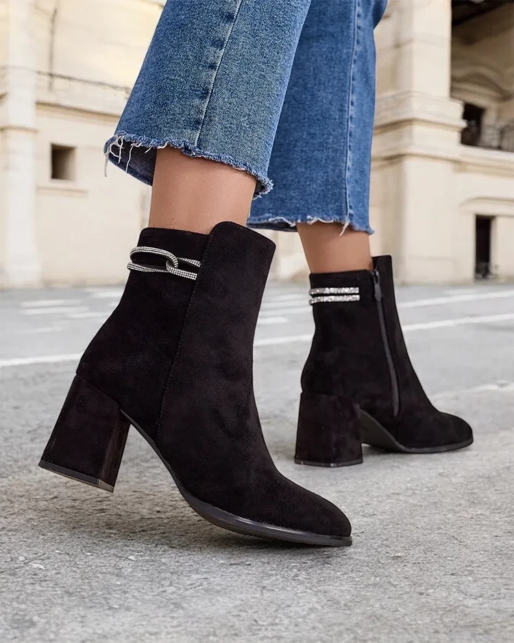 Resti Women&#039;s ankle boots on a post Losite