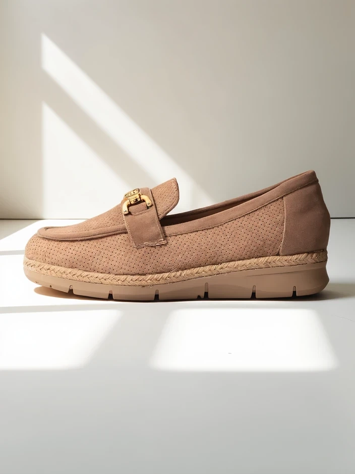 Resti Women&#039;s flat shoes with a decoration on the toe