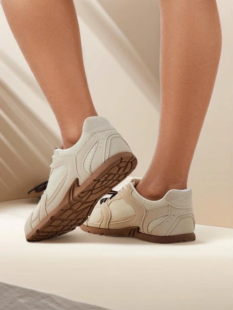 Resti Women&#039;s Sports Sneakers Erir