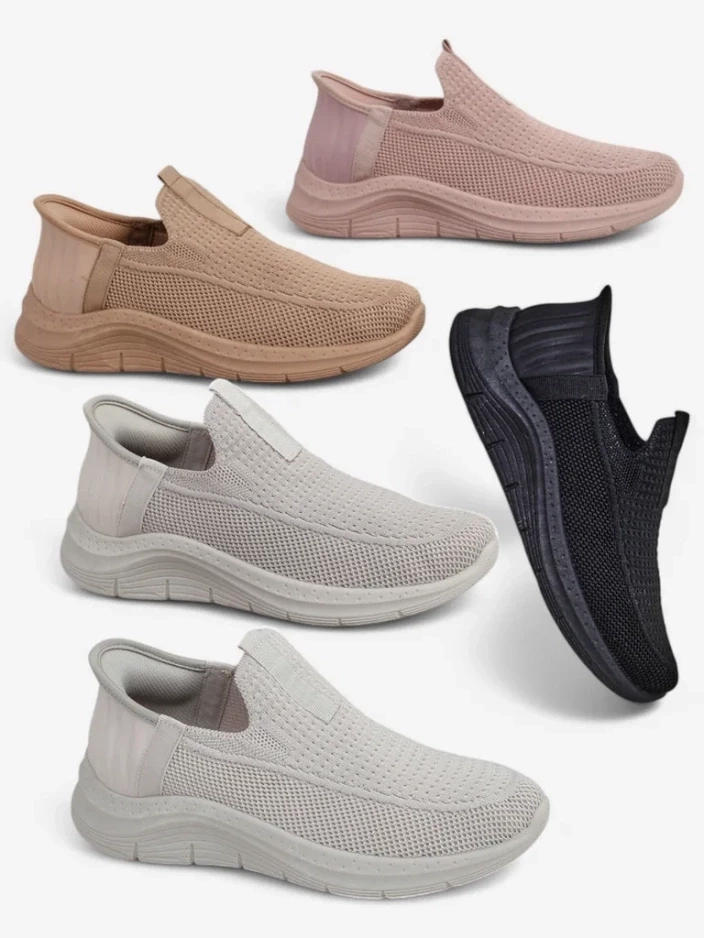 Resti Women's Slip-On Fabric Sports Shoes Secat