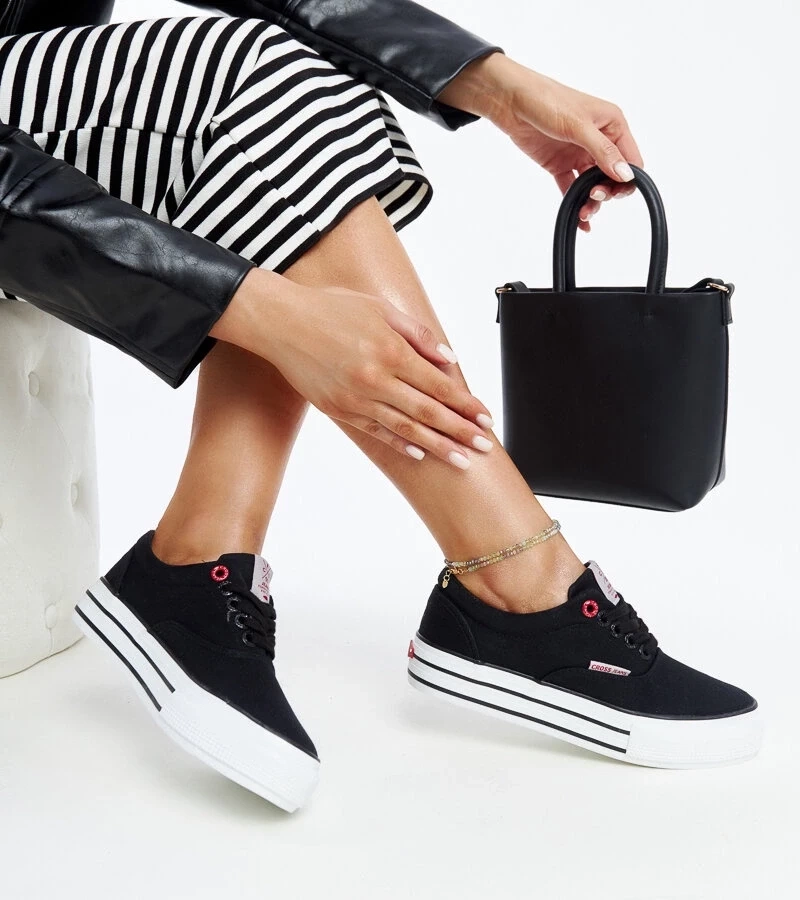 Teniși negri de damă cu talpă groasă CROSS JEANS