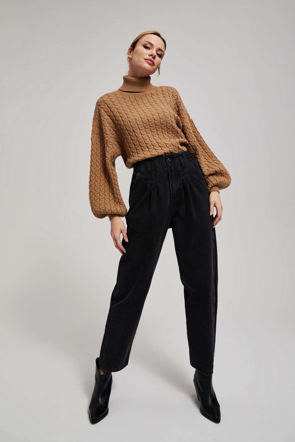 Jeans with elastic waistband