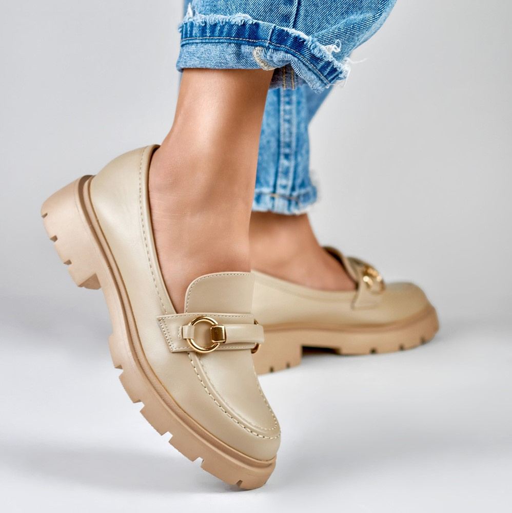 primohurt Beżowe mokasyny z minimalistyczną ozdobą