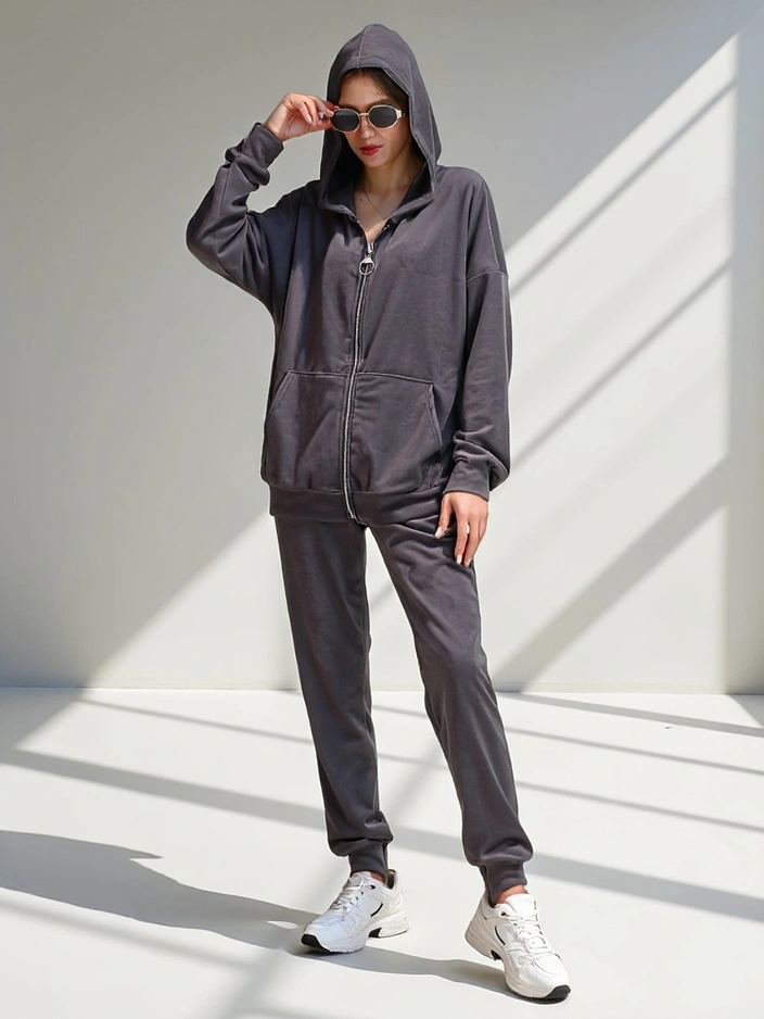 Resti Women's velour-style set