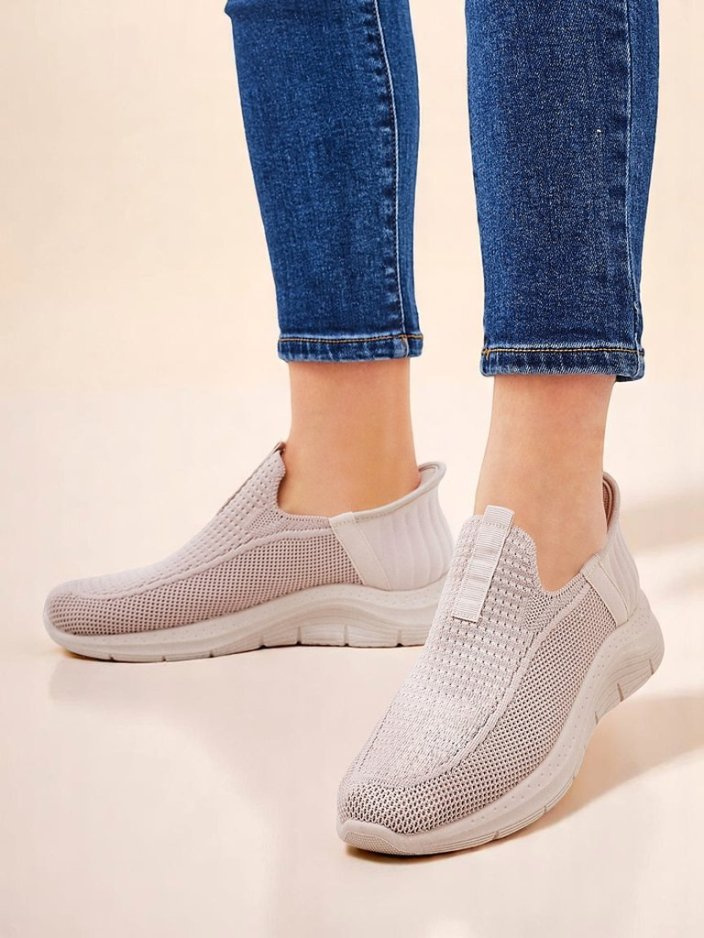 Resti Women&#039;s Slip-On Fabric Sports Shoes Secat