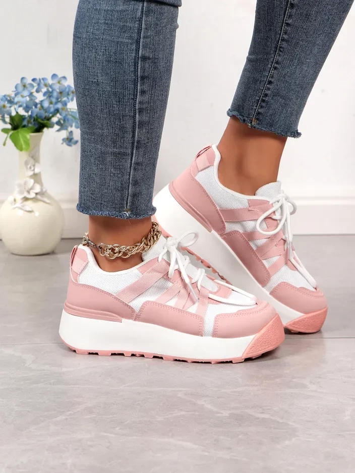 Resti Women's sports sneakers Clevsa