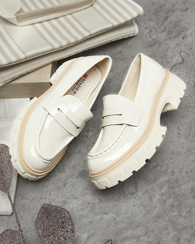 Resti Beige lacquered moccasins for women Mewira - Footwear