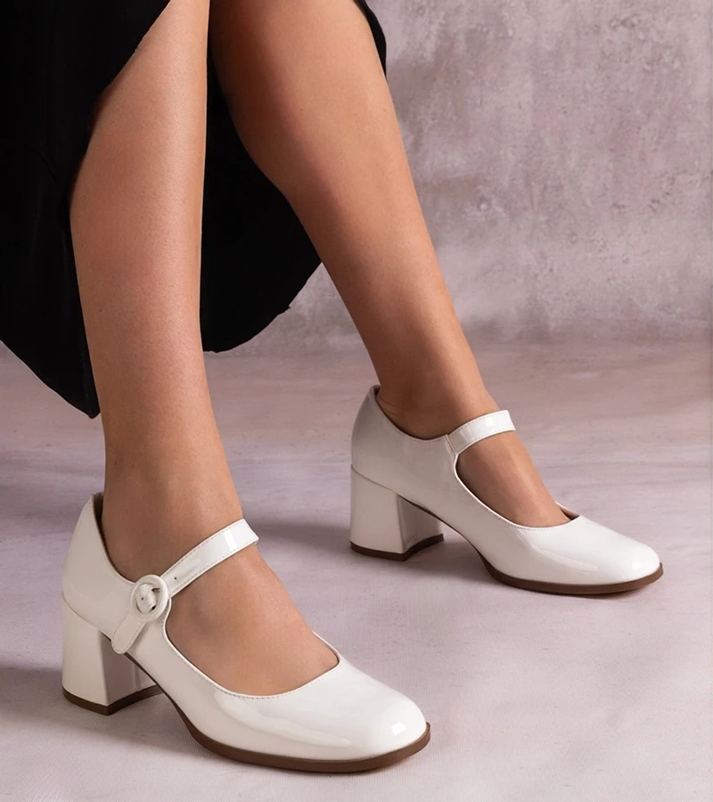 Gemre Pantofi albi cu bareta și toc gros lyraa