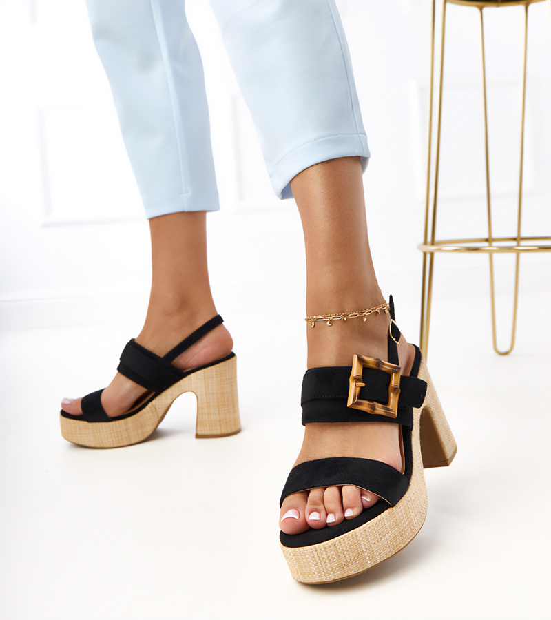 D/CEO Black block-heeled sandals adorned with a buckle Elevira