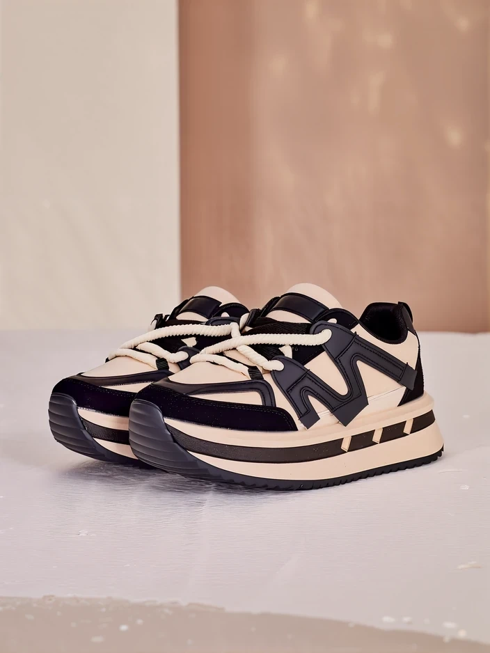 Resti Women's platform sports sneakers Eviger