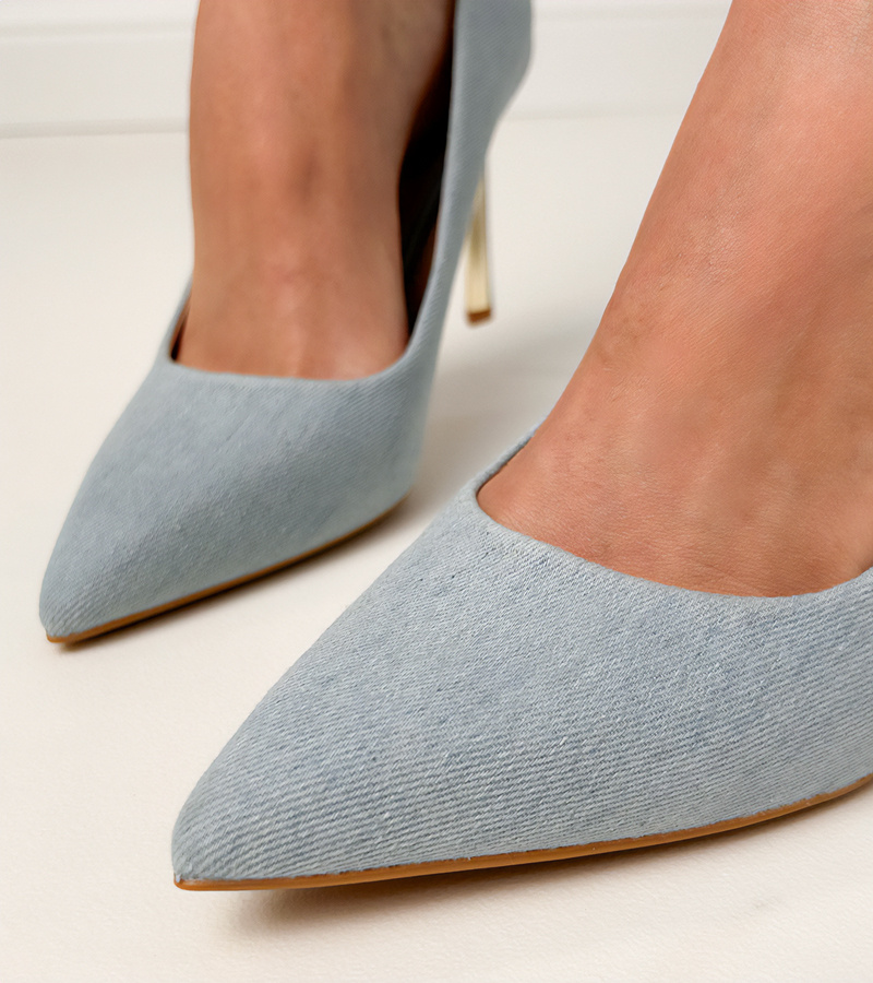 D/CEO Classic denim pumps on a golden stiletto Klaris