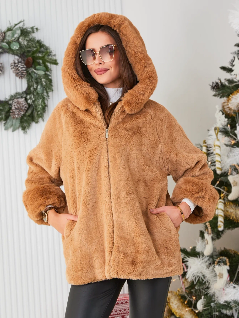 Resti Womens faux fur jacket