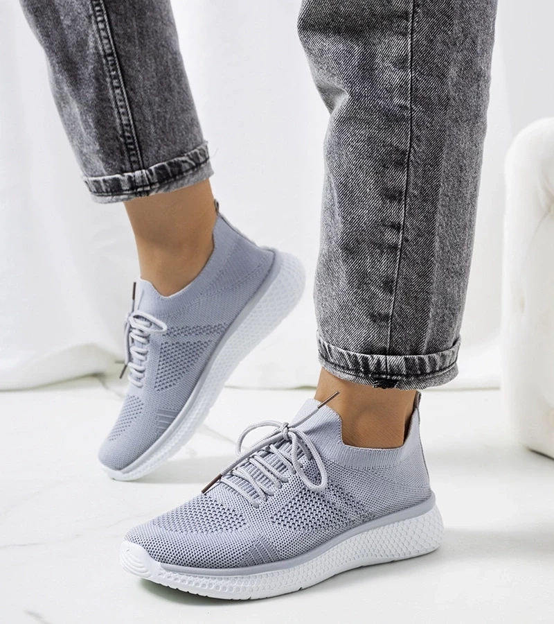 D/CEO White trainers Justar