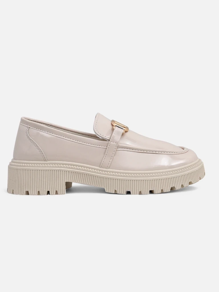 Resti Women&#039;s loafers Erret