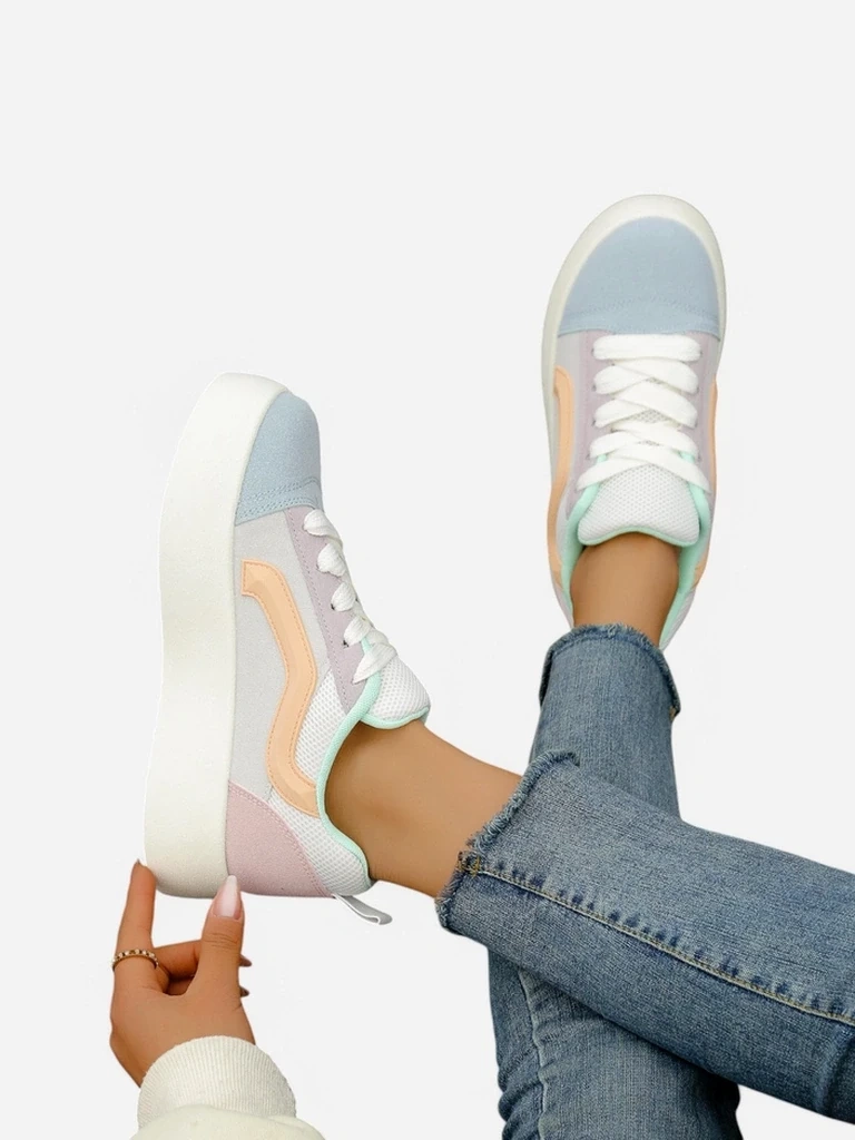 Resti Womens sports sneakers on a platform Ensis