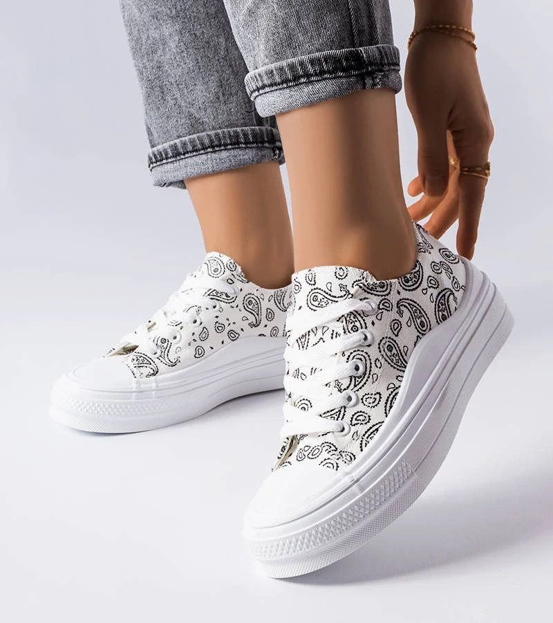 D/CEO Black trainers Beat