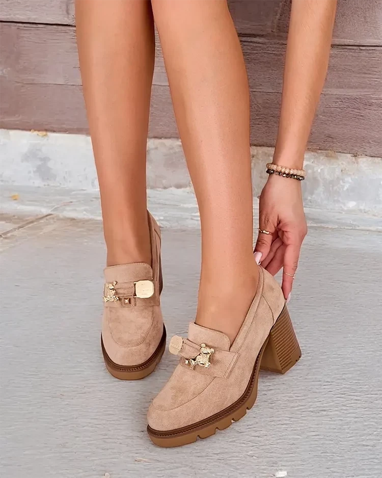 Resti Women&#039;s moccasins on a high post Nezii